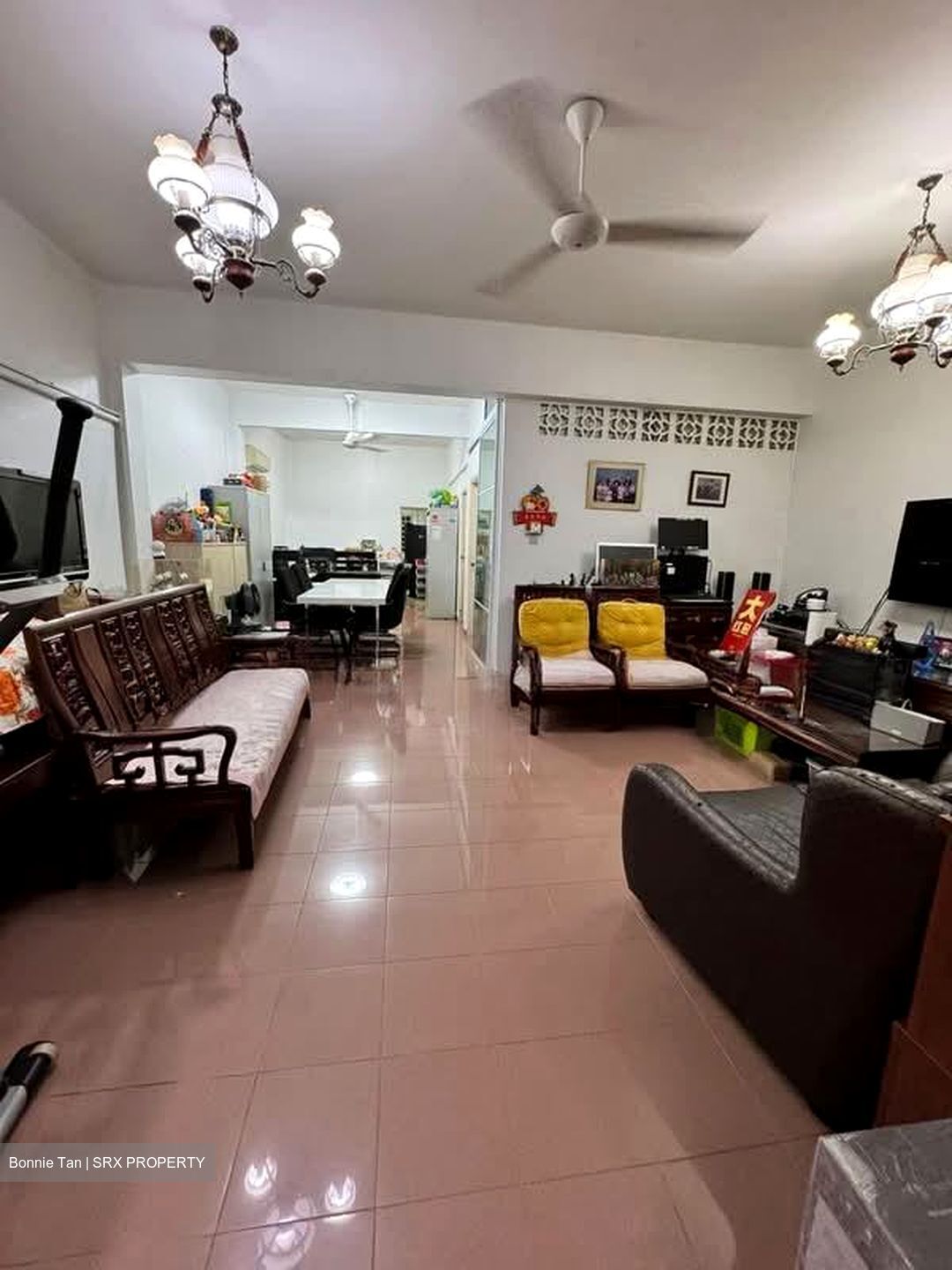Hougang Avenue 1 (D19), Terrace #590230781